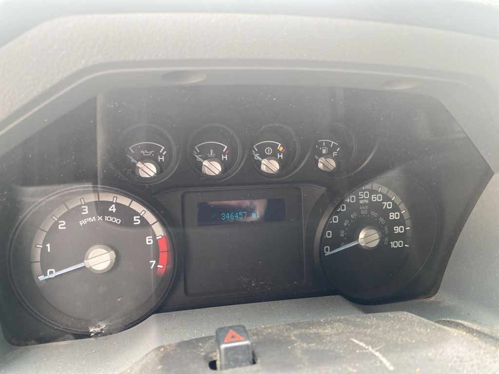 Ford Super Duty F-350 SRW  2011