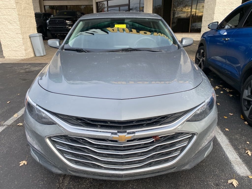 2024 Chevrolet Malibu 1LT photo 3