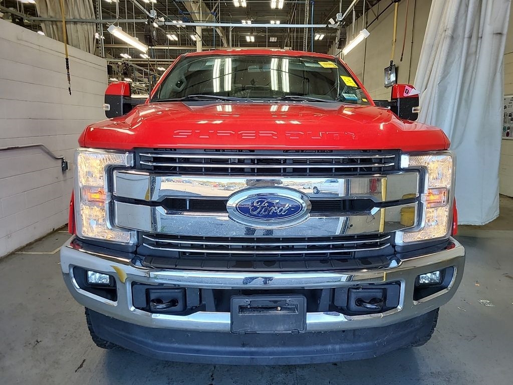 2018 Ford F-250 Lariat photo 2