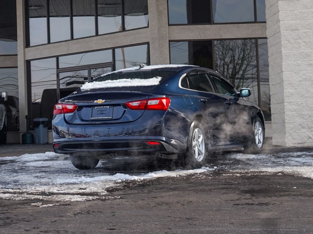 Chevrolet Malibu  2018
