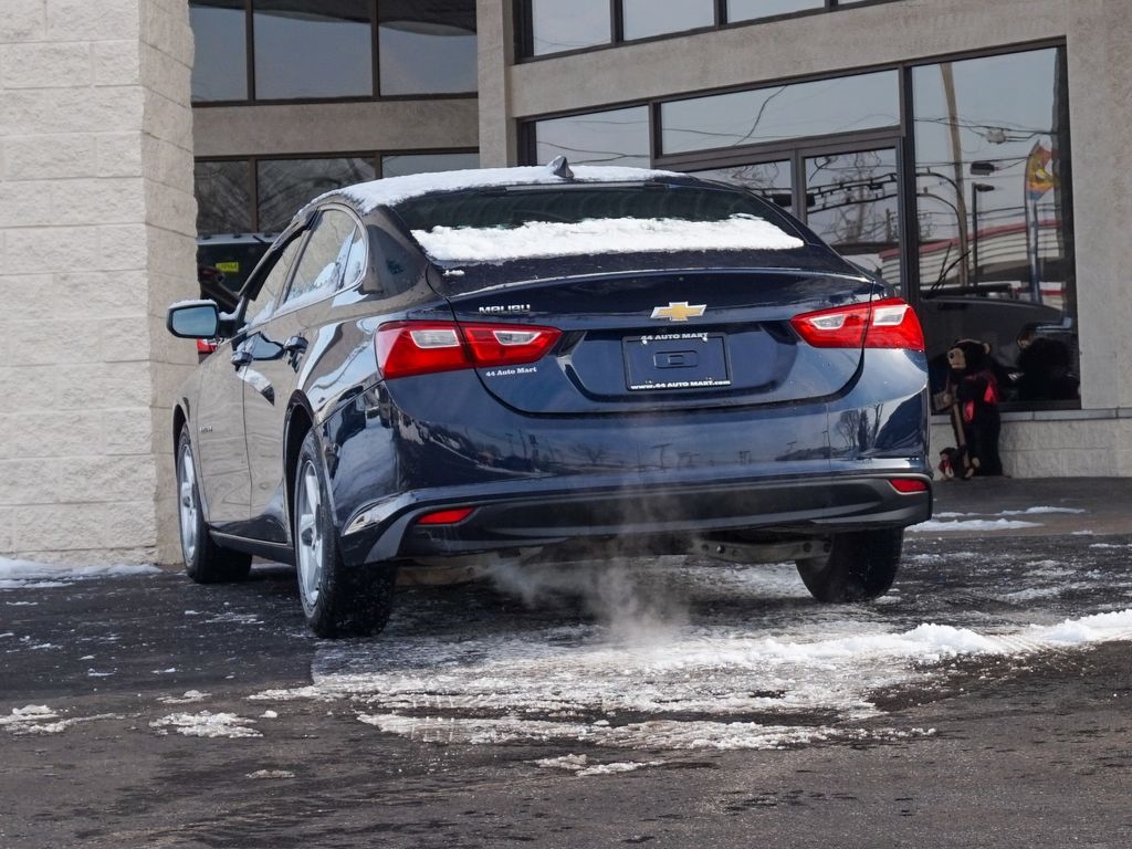 Chevrolet Malibu  2018