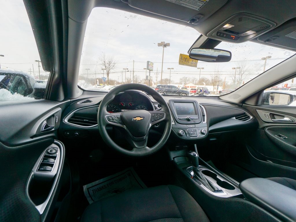 Chevrolet Malibu  2018