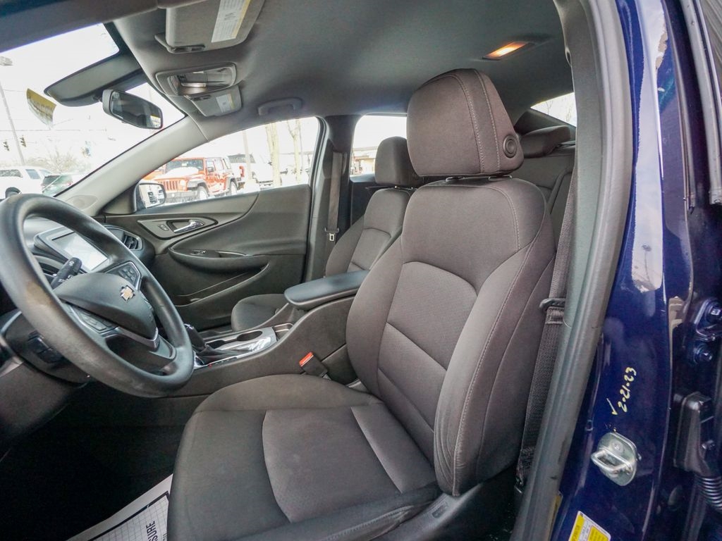 Chevrolet Malibu  2018