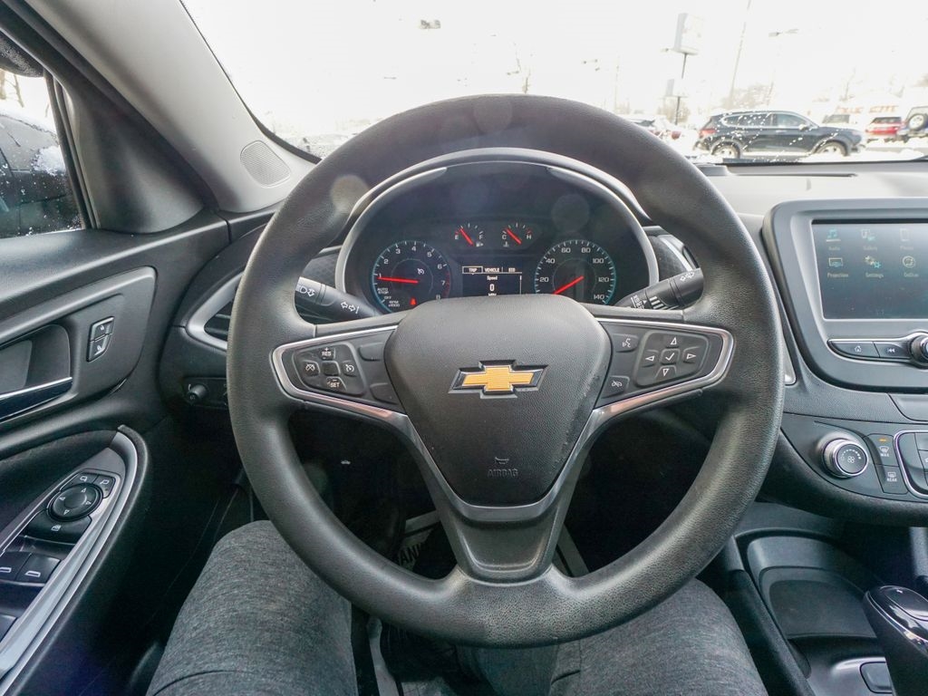 Chevrolet Malibu  2018