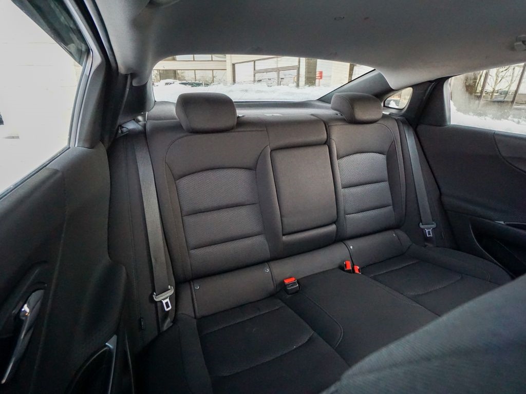 Chevrolet Malibu  2018