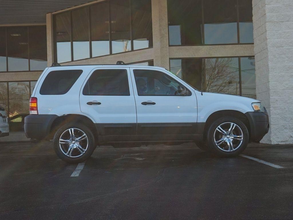 Ford Escape  2005