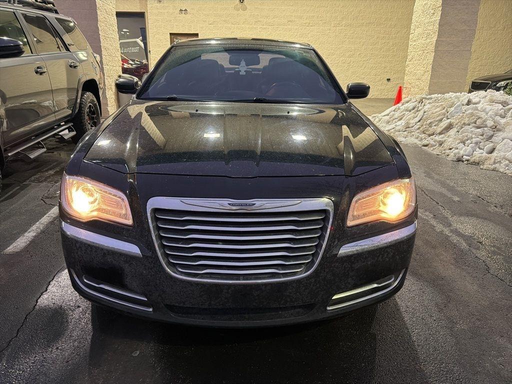 Chrysler 300  2013