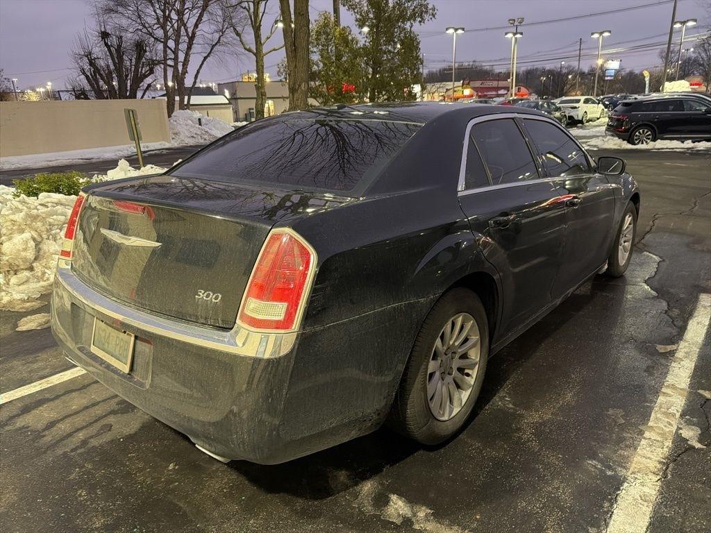 Chrysler 300  2013