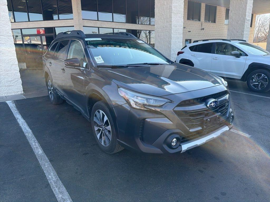 Subaru Outback  2023