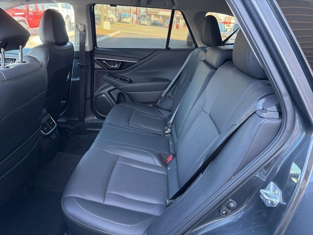 Subaru Outback  2023