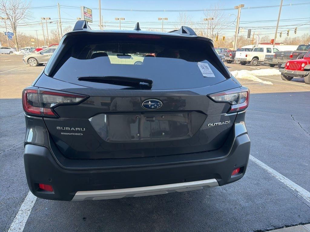 Subaru Outback  2023