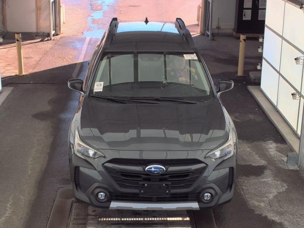 Subaru Outback  2023