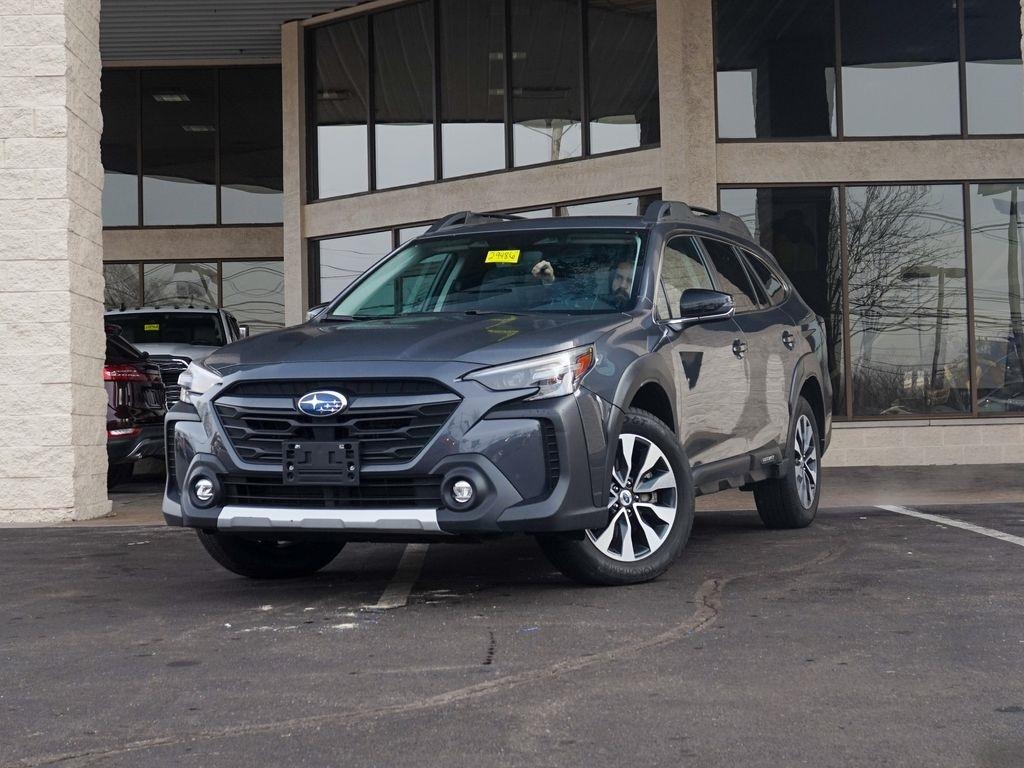 Subaru Outback  2023
