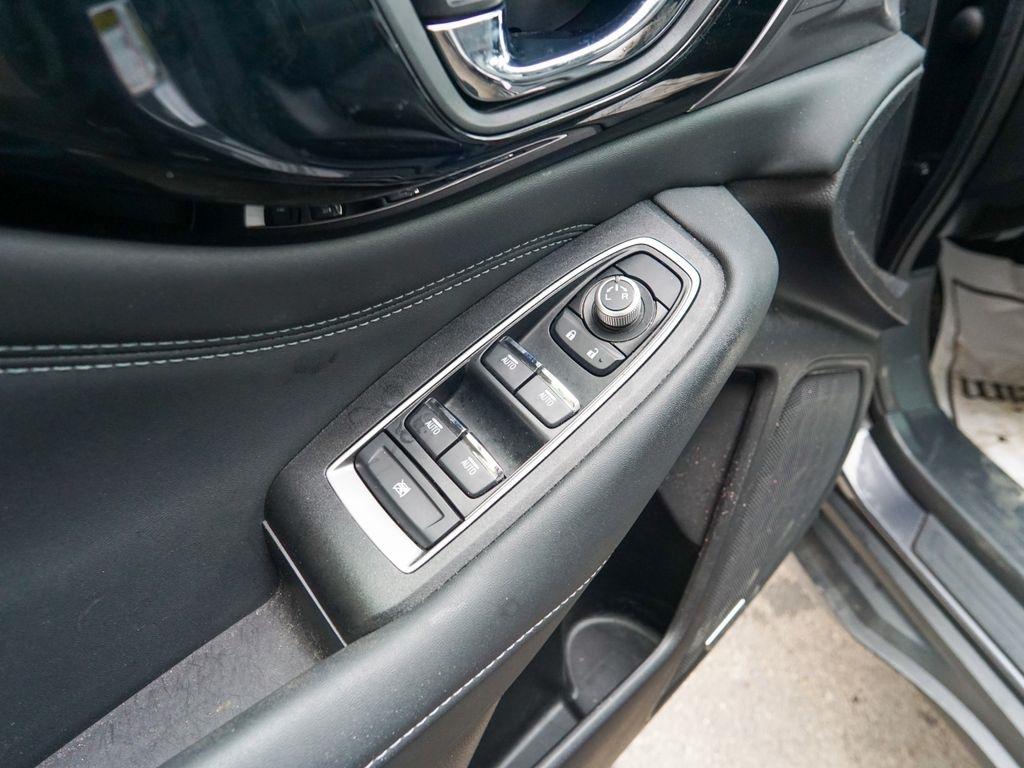 Subaru Outback  2023