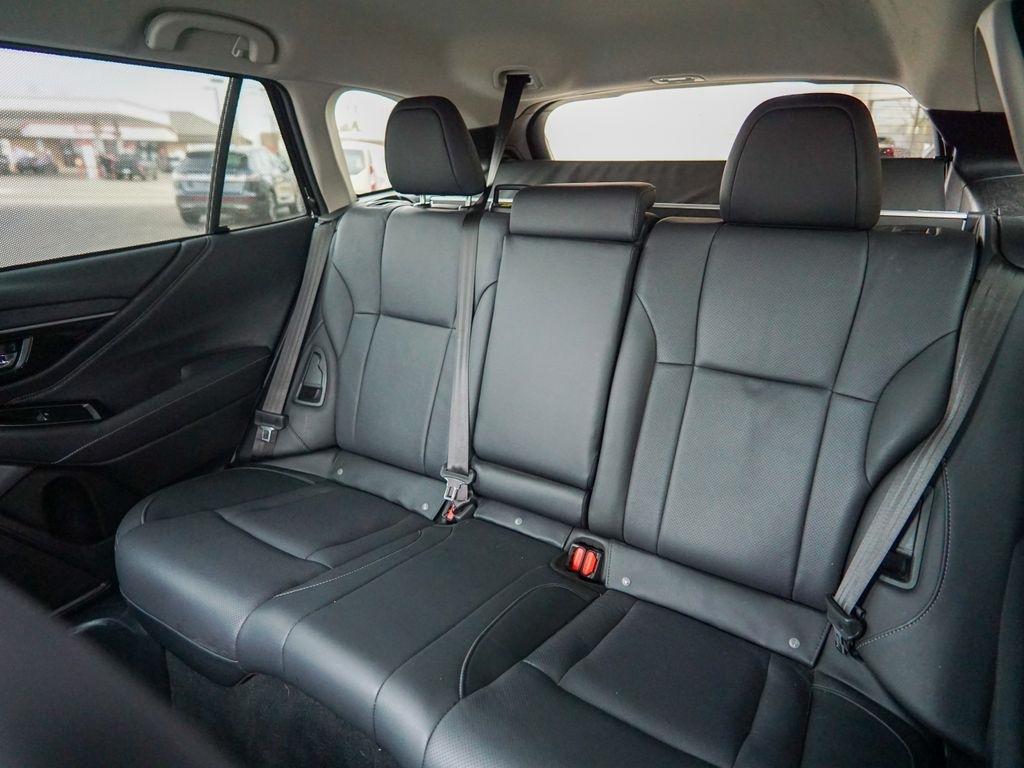 Subaru Outback  2023