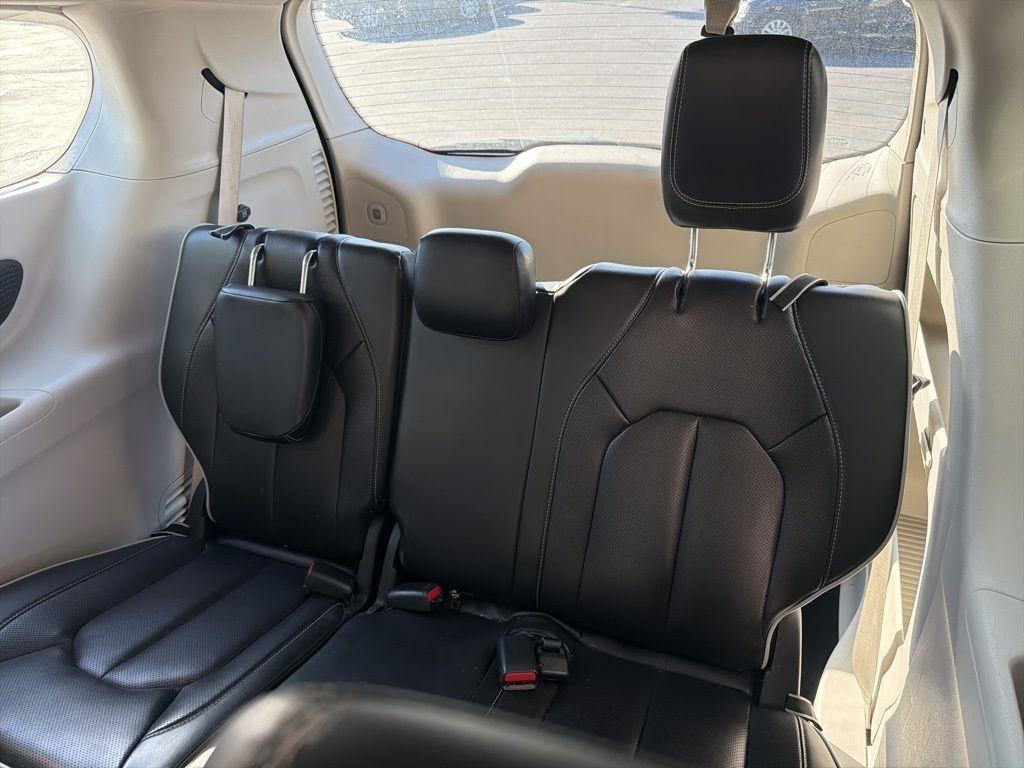 Chrysler Pacifica  2023