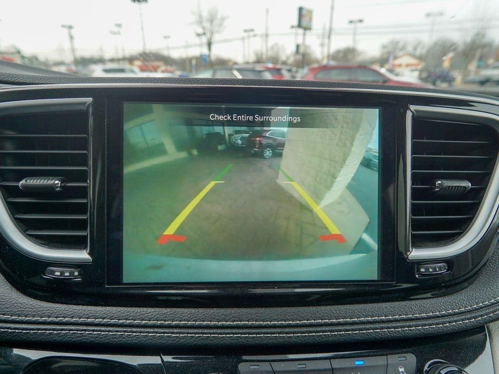 Chrysler Pacifica  2023