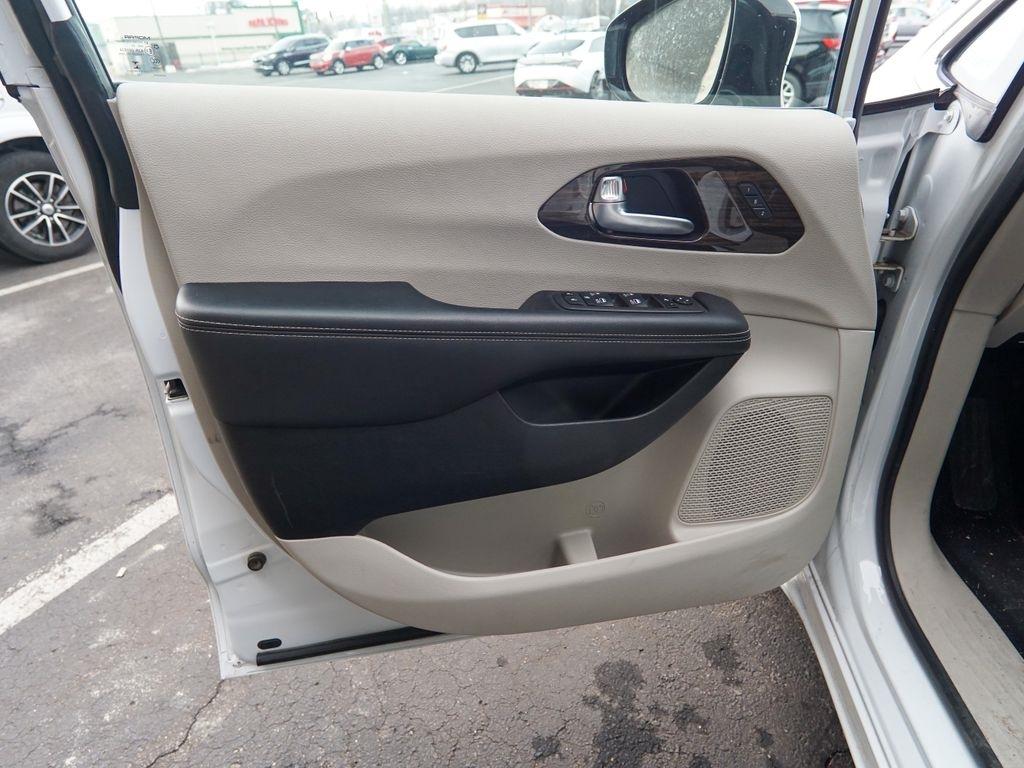 Chrysler Pacifica  2023