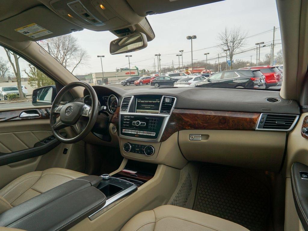 Mercedes-Benz GL-Class  2015