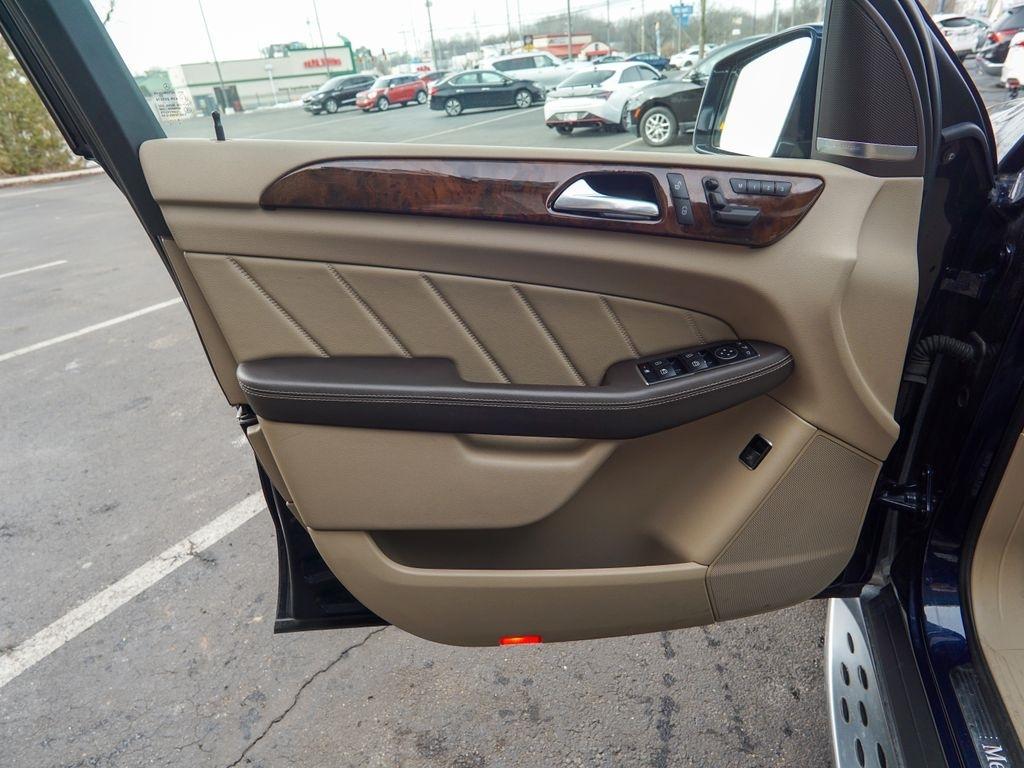 Mercedes-Benz GL-Class  2015