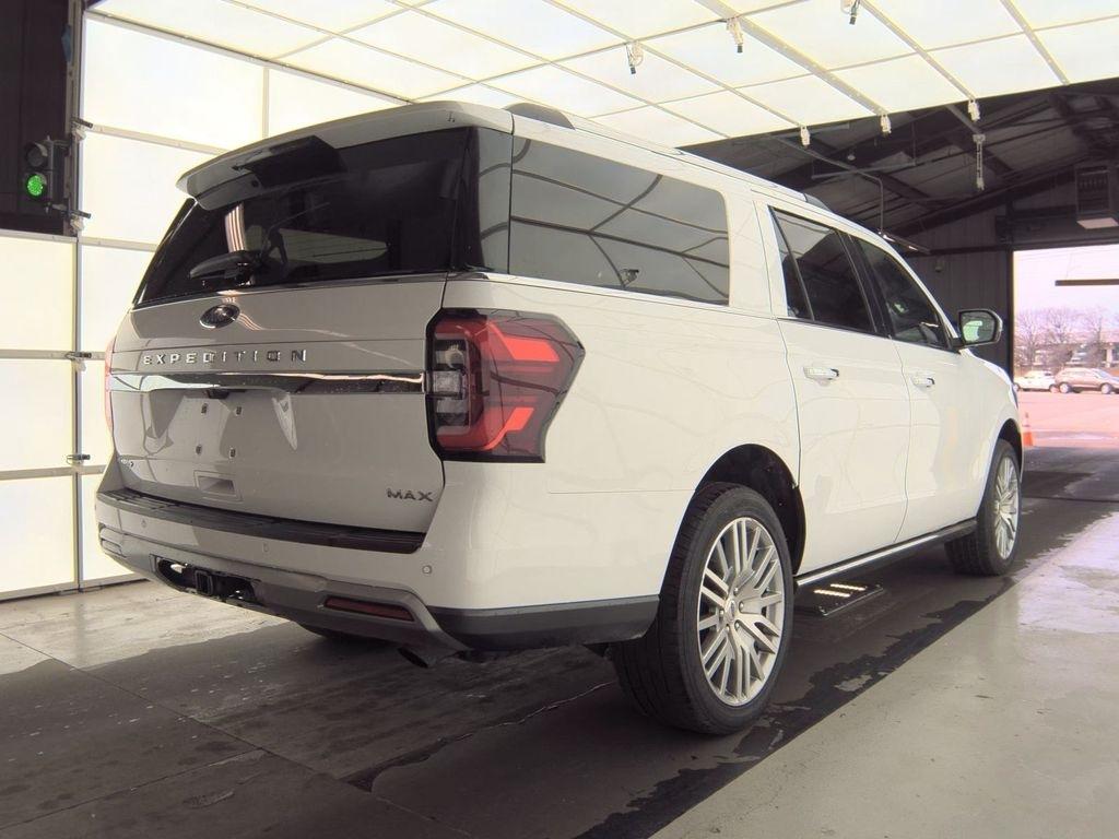 Ford Expedition Max  2024
