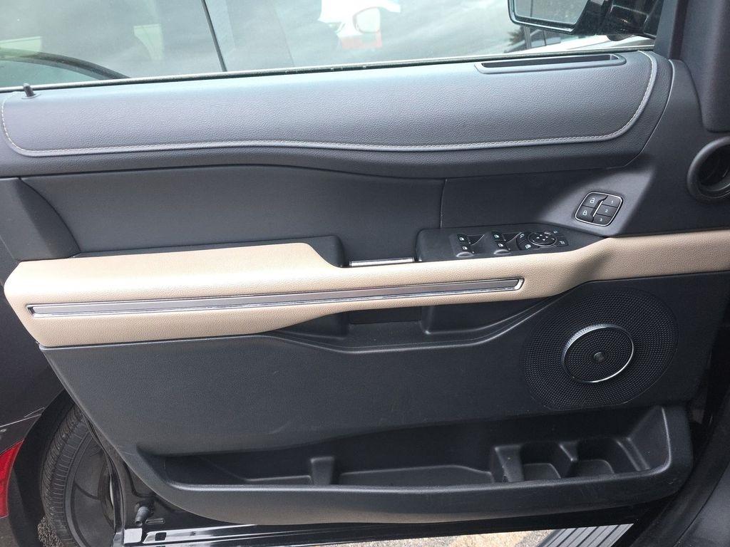 Ford Expedition Max Limited 2024