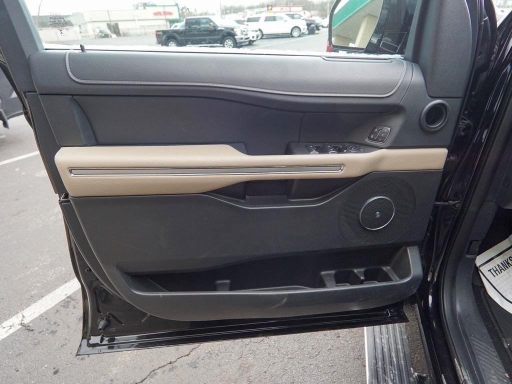 Ford Expedition Max  2024