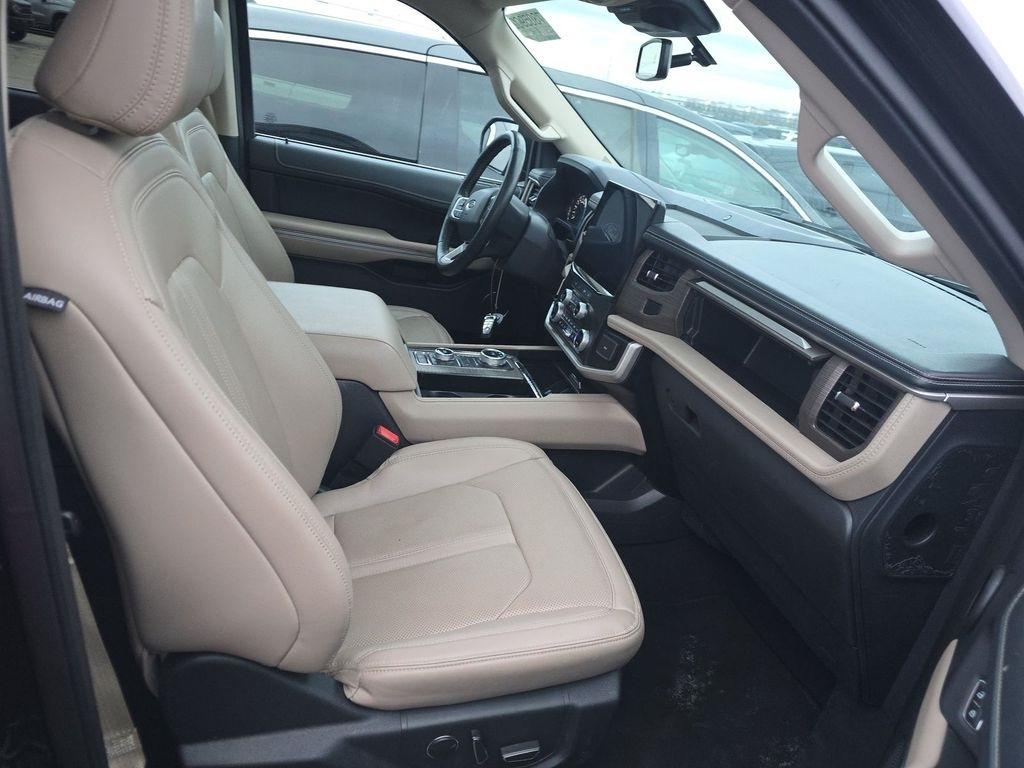 Lincoln Navigator L  2023