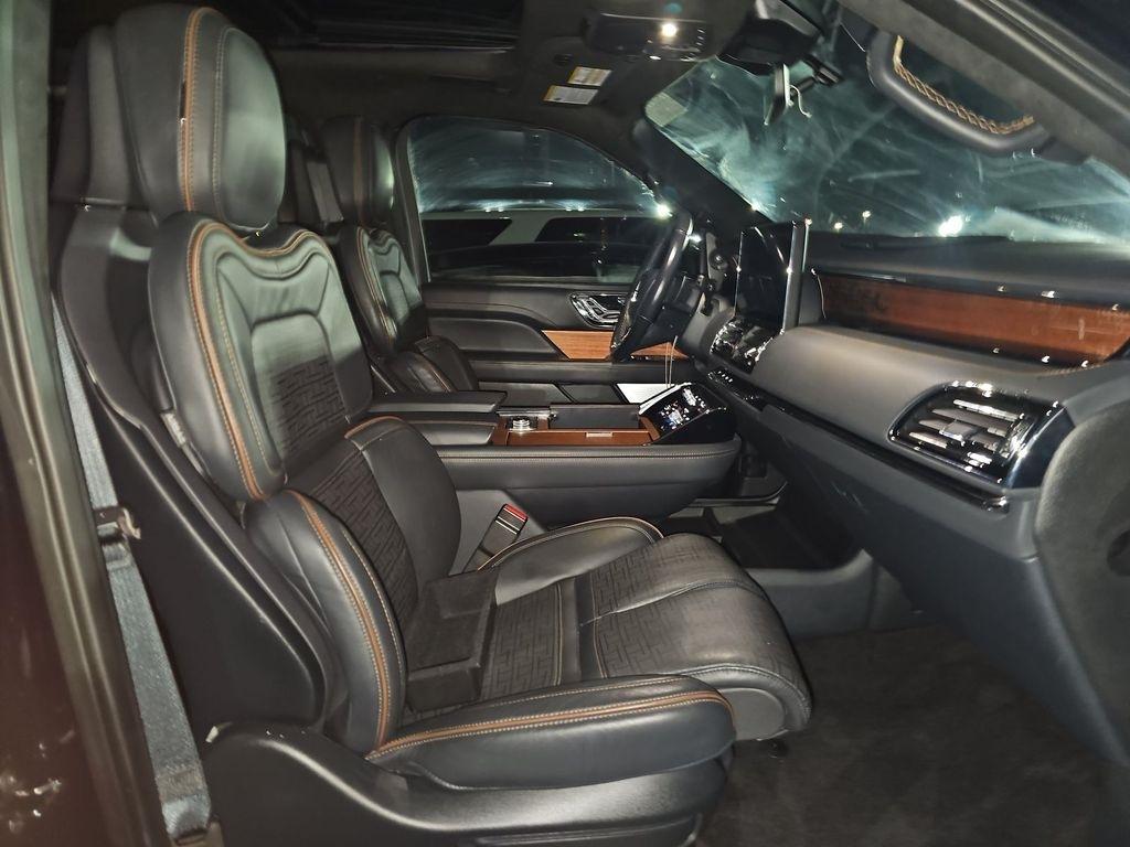 Lincoln Navigator L  2023