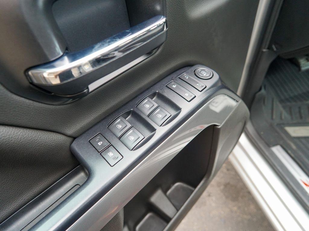 Chevrolet Silverado 1500  2018