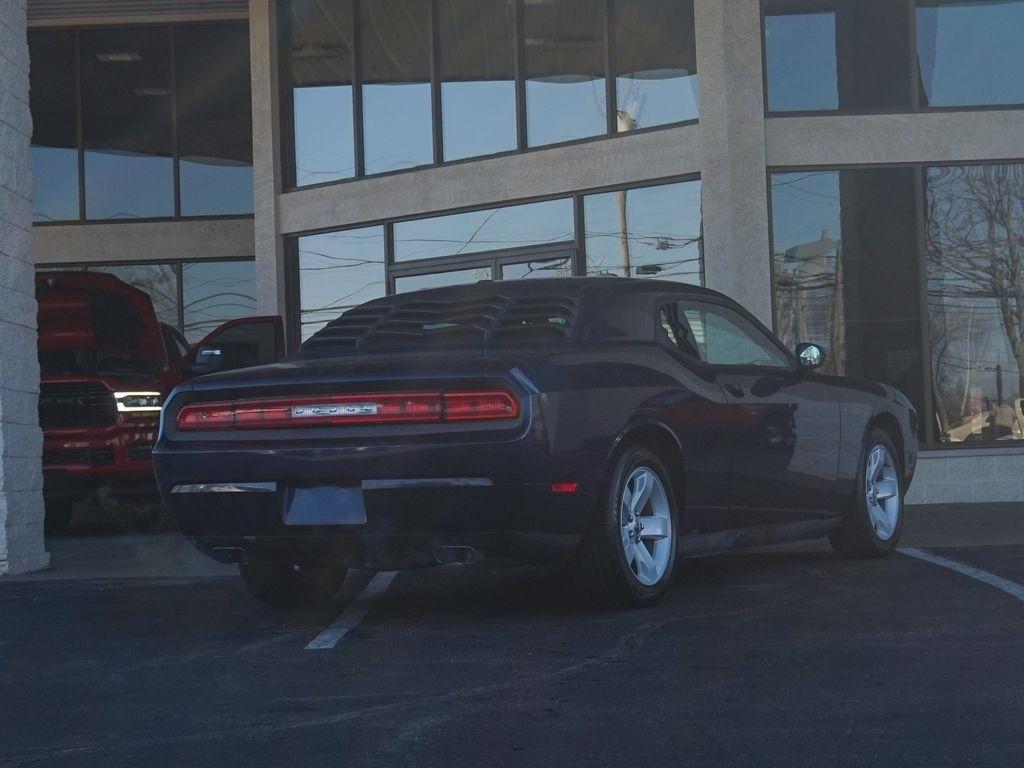 Dodge Challenger  2013