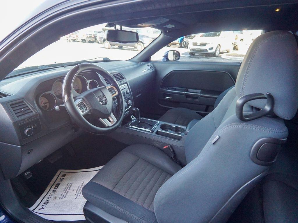 Dodge Challenger  2013