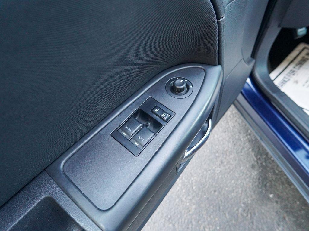 Dodge Challenger  2013