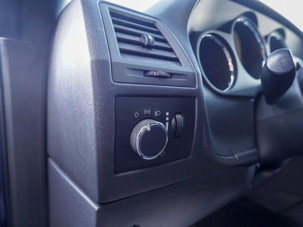 Dodge Challenger  2013