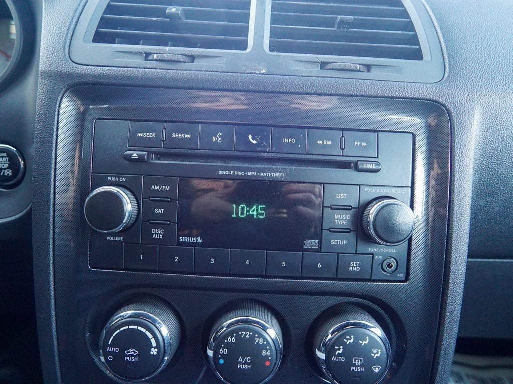 Dodge Challenger  2013