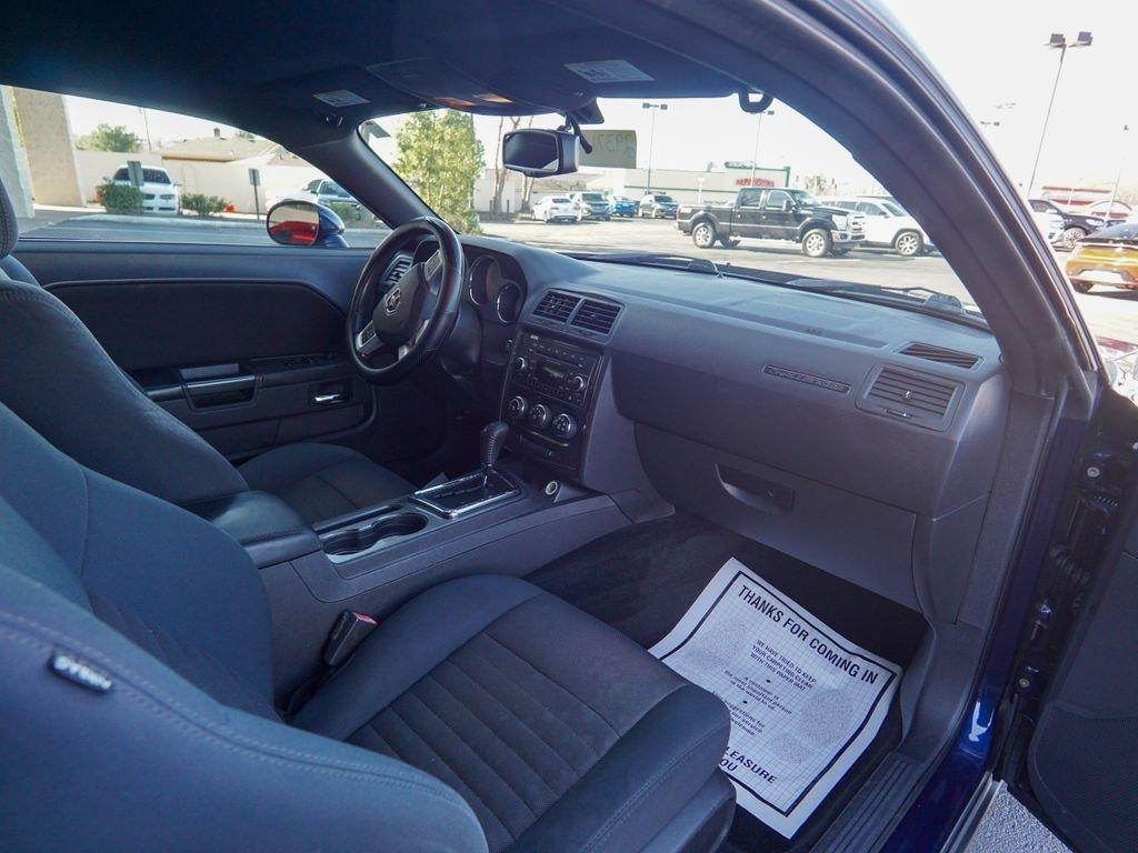 Dodge Challenger  2013