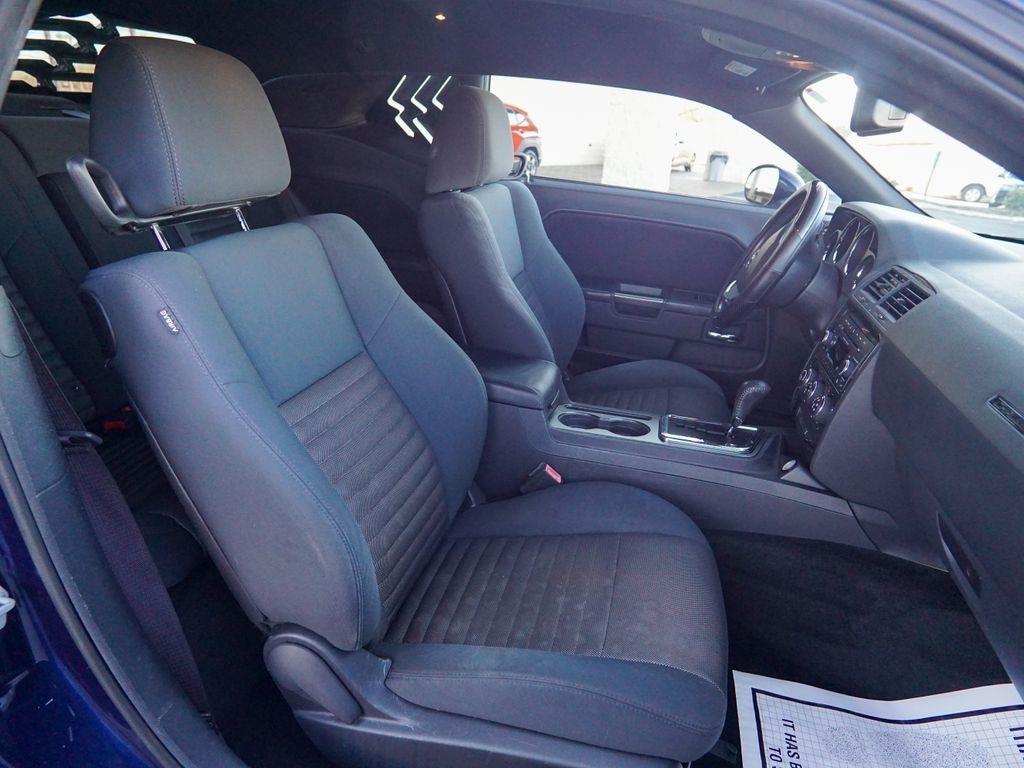 Dodge Challenger  2013