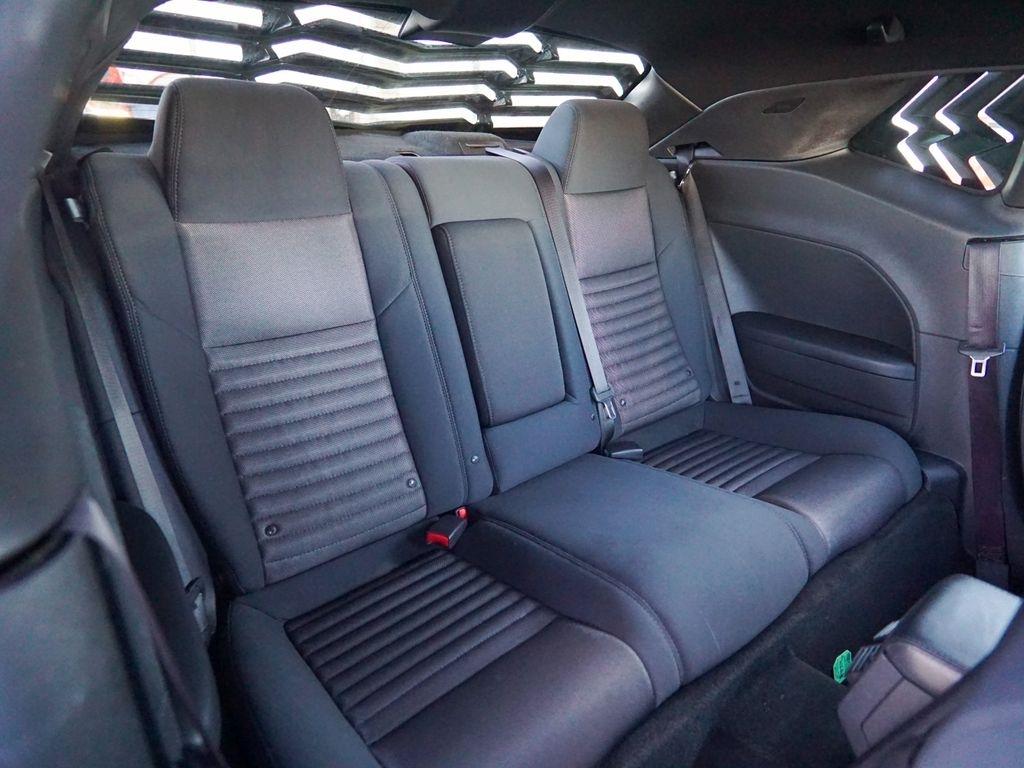 Dodge Challenger  2013