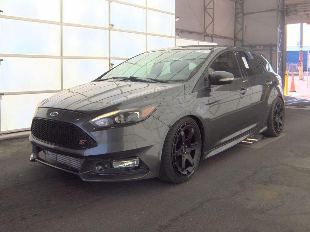 Ford Focus  2015