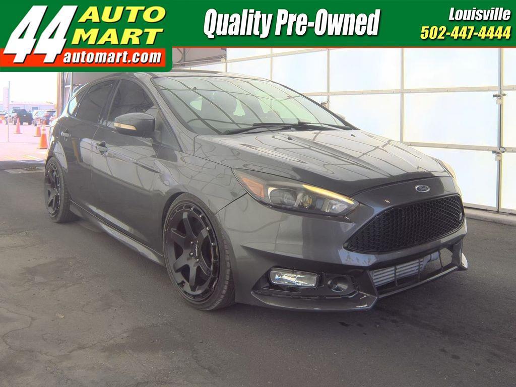Ford Focus  2015