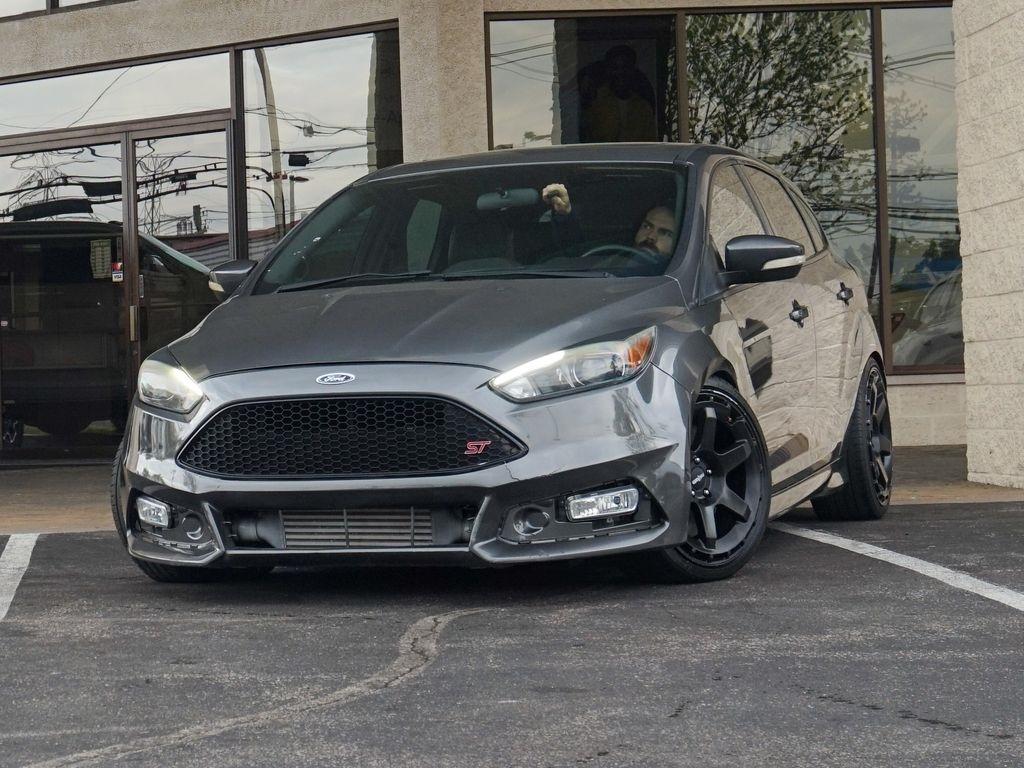 Ford Focus  2015