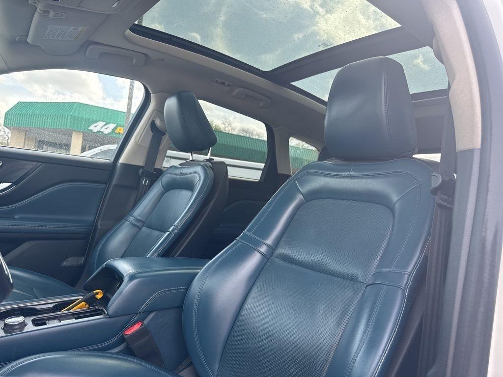 Lincoln Corsair  2021