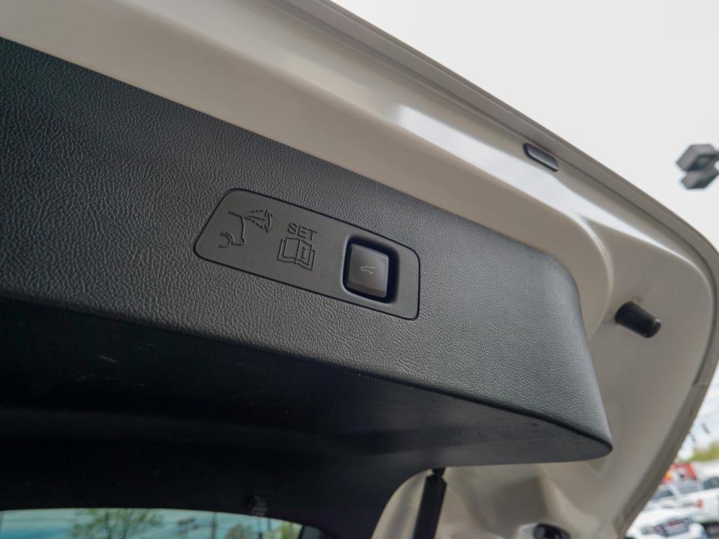 Lincoln Corsair  2021