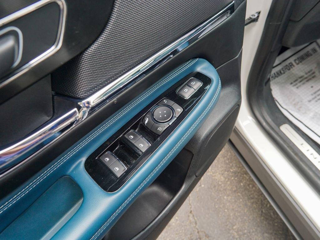 Lincoln Corsair  2021