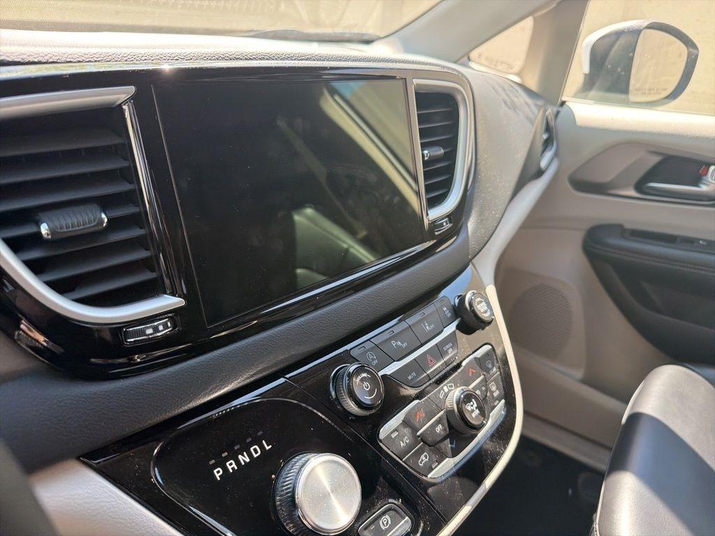 Chrysler Pacifica  2023