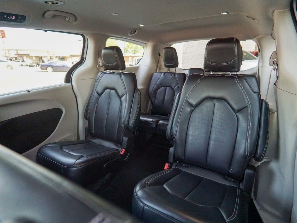 Chrysler Pacifica  2023