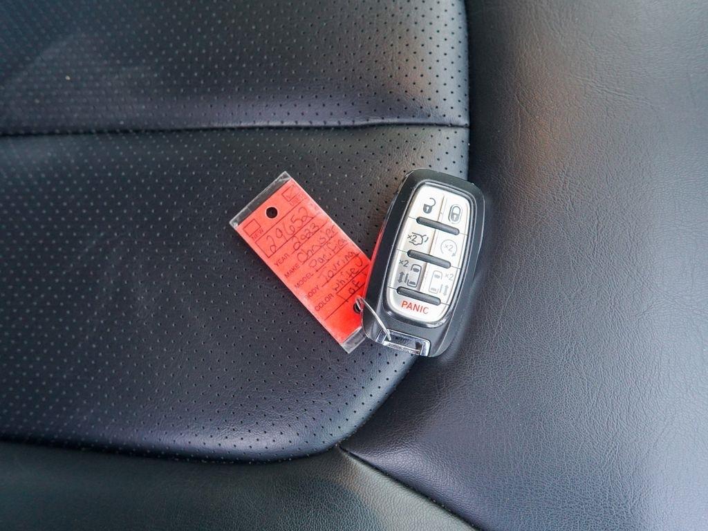 Chrysler Pacifica  2023