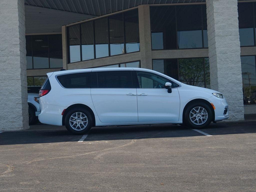 Chrysler Pacifica  2023