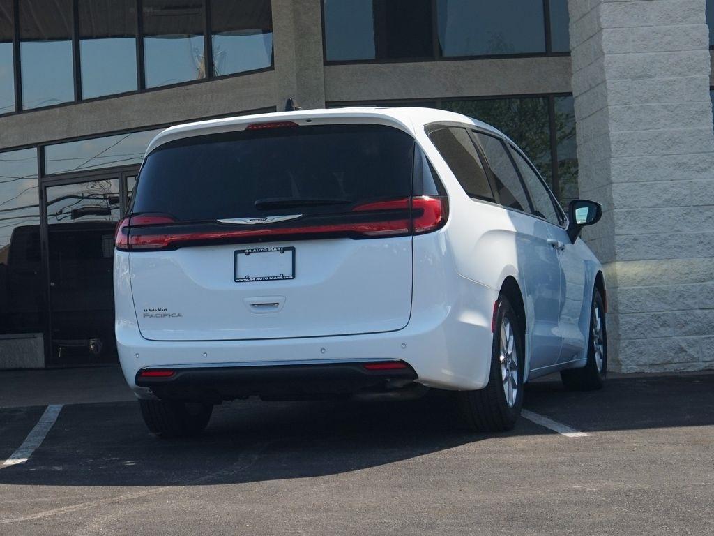 Chrysler Pacifica  2023