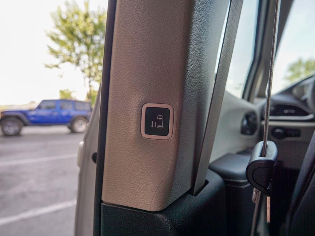 Chrysler Pacifica  2023